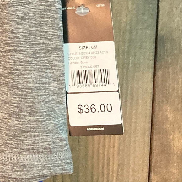 Matching Set of Boys Adidas Outfits - Picture 6 of 6